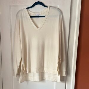 Beyond Yoga Long Weekend Lounge Pullover in Fresh Snow